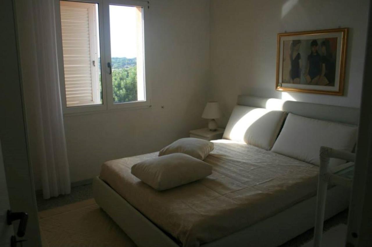 B&B Domus Oriens - Monolocale Indipendente In Villa Portoscuso Εξωτερικό φωτογραφία