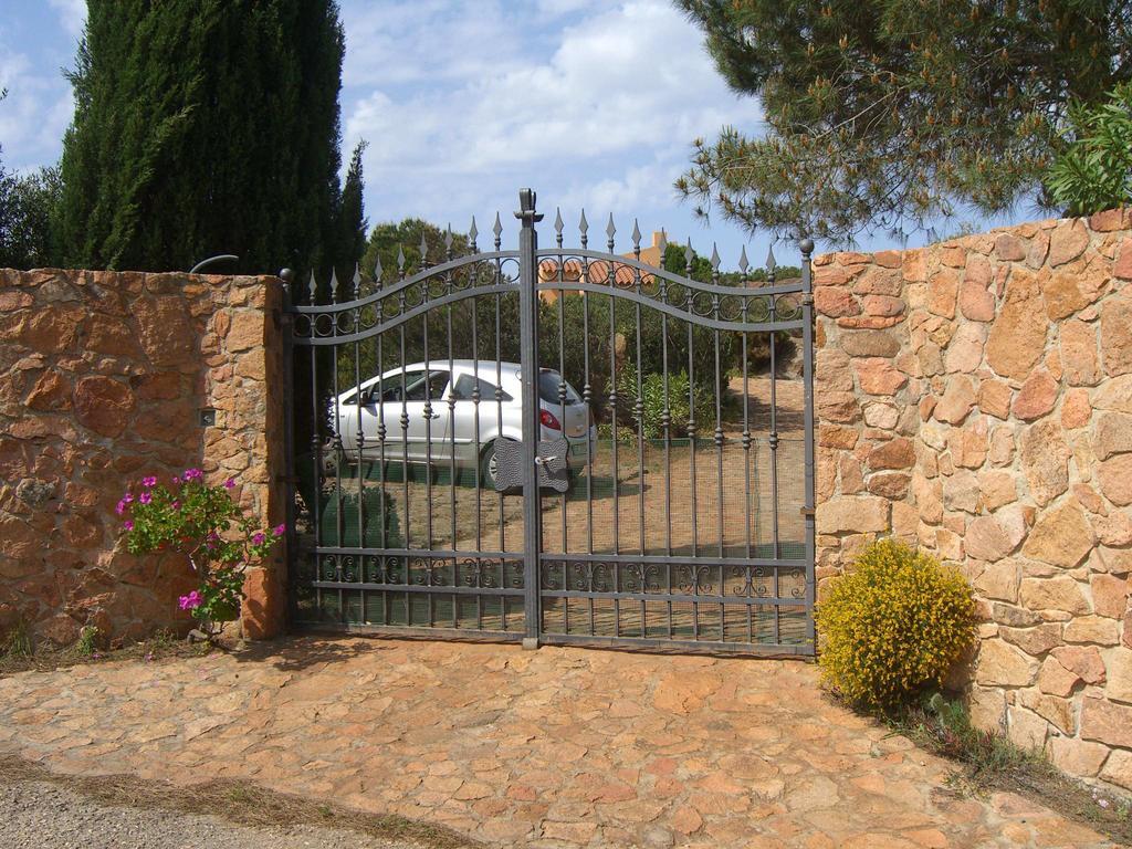 B&B Domus Oriens - Monolocale Indipendente In Villa Portoscuso Δωμάτιο φωτογραφία